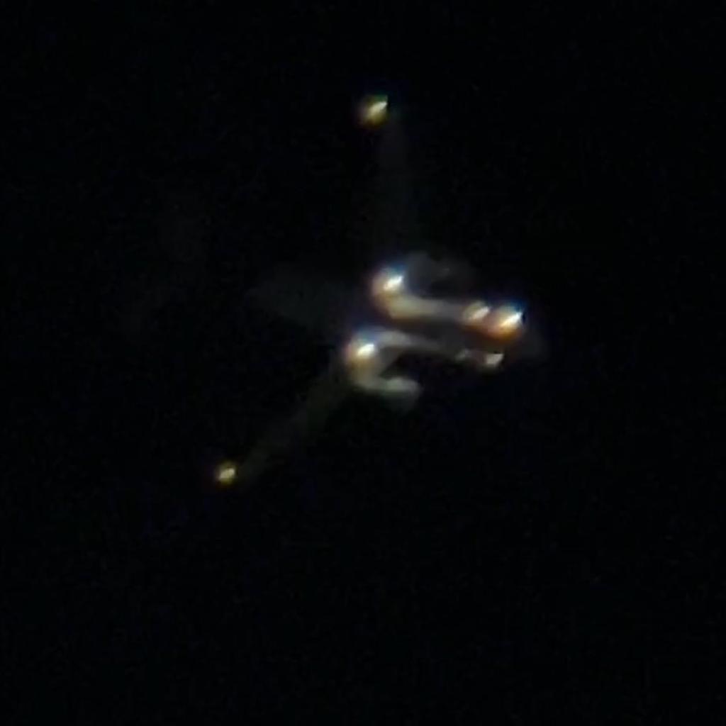 Cropped plane 1024x1024